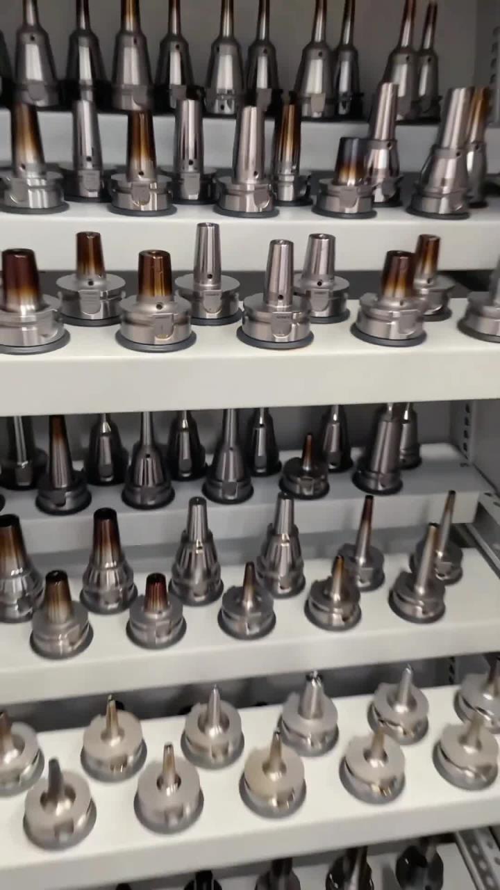 刀光剑影中的理想国 数控爱好者的完美配刀仓库